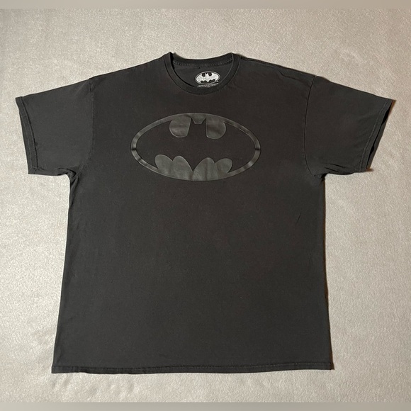 DC Comics Batman Men’s T-shirt Black Size XL Black Bat Logo - Picture 1 of 6